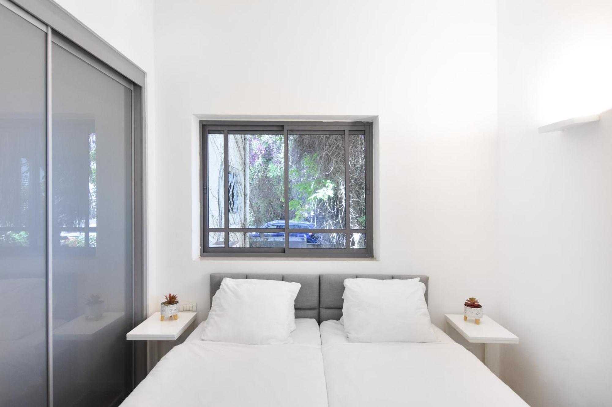 Appartamento Magic Lily By Holyguest Tel Aviv Esterno foto